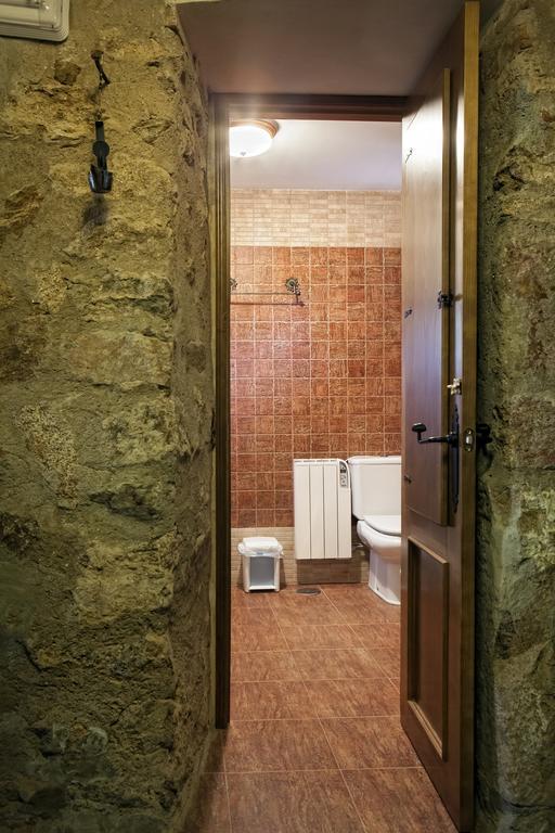 Apartamentos Rurales La Casa De Luis Santa Cruz de la Sierra Quarto foto